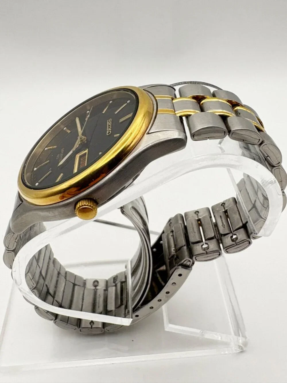 Seiko Sports 50 Two Tone Men Watch Black Dial Day Date Quartz 7N43-9A00